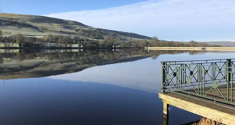 Combs Reservoir is a charming, tranquil spot nestled in the heart of Derbyshire