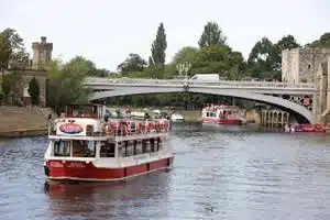 york river cruise boat sightseeing tours are fun and relaxing
